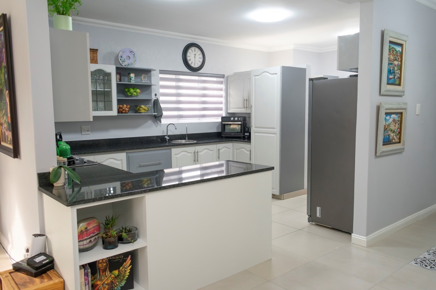 4 Bedroom Property for Sale in Walmer Eastern Cape